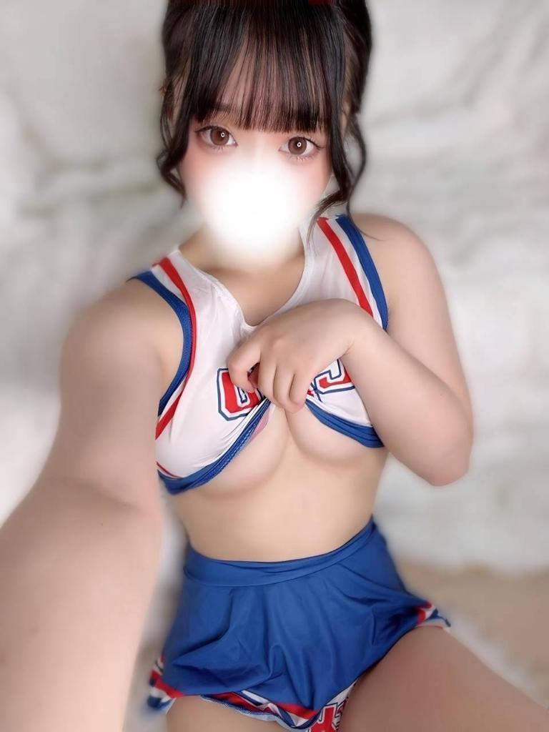 松岡ひな