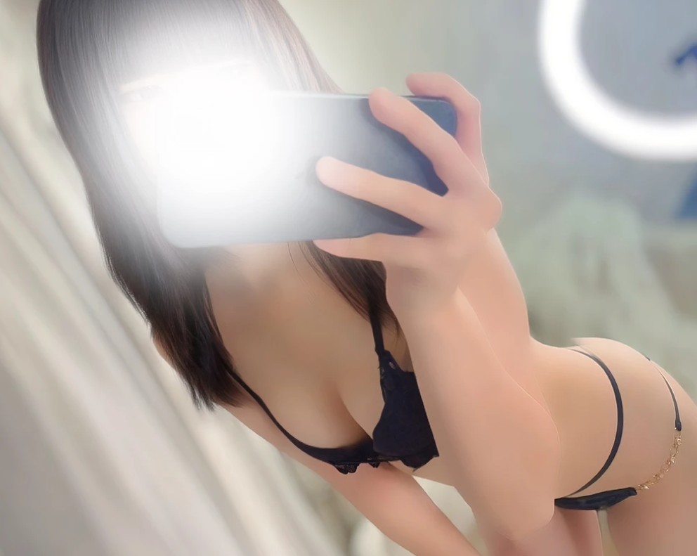 上杉ちなつ